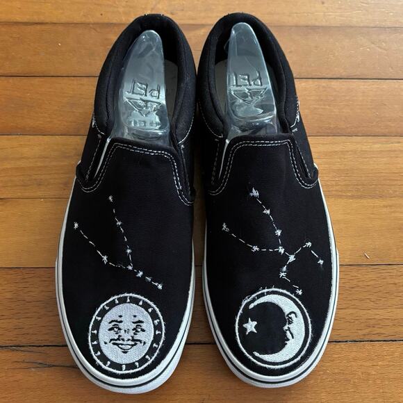 VANS Other - Vans M 7.5 W 9 Slip On Sneakers Celestial Sun Moon Stars Stitched Patches Black